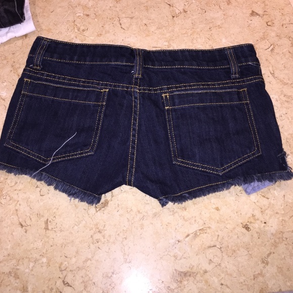 Carmar shorts - Picture 2 of 2