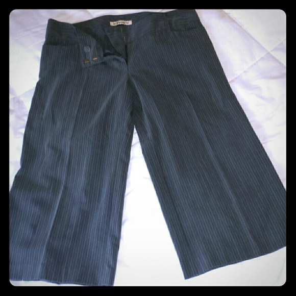 Loose fitting dress capris with pinstripe.