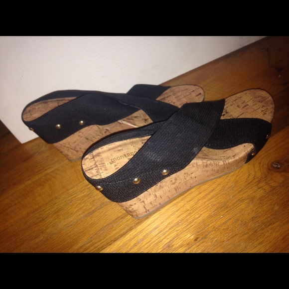 Black Wedges