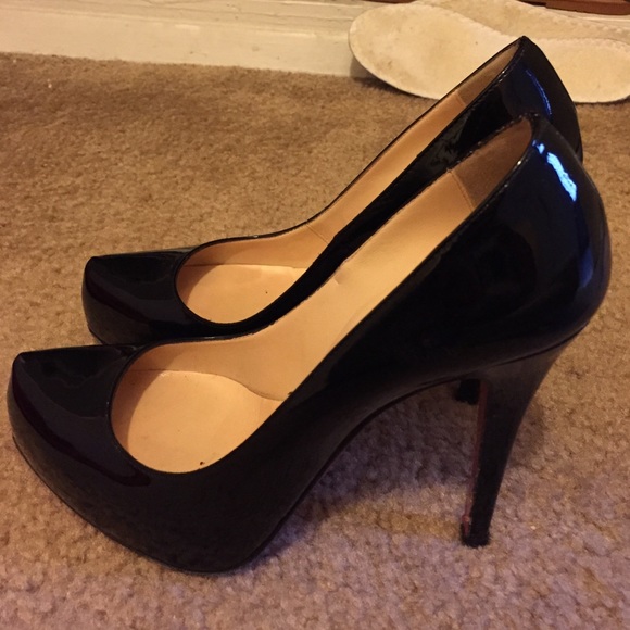 christian louboutin rolando beige christian louboutin rolando beige