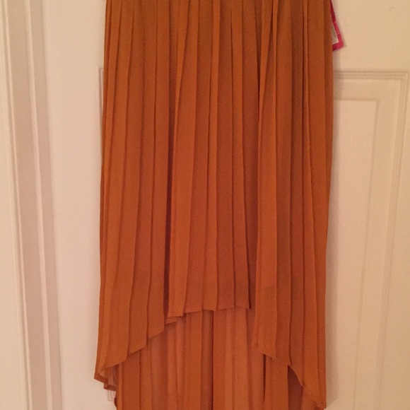 Target High-Low Yellow Skirt - Picture 2 of 3