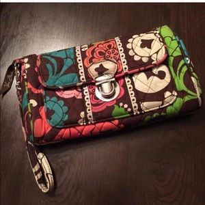 Vera Bradley Wristlet 💕