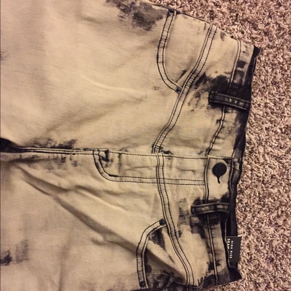 BDG high waisted jeans! - Picture 3 of 3