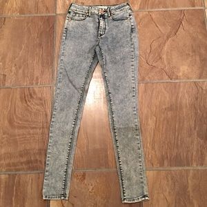 SIZE 3 / acid wash high waisted pants