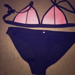 Triangl bikini