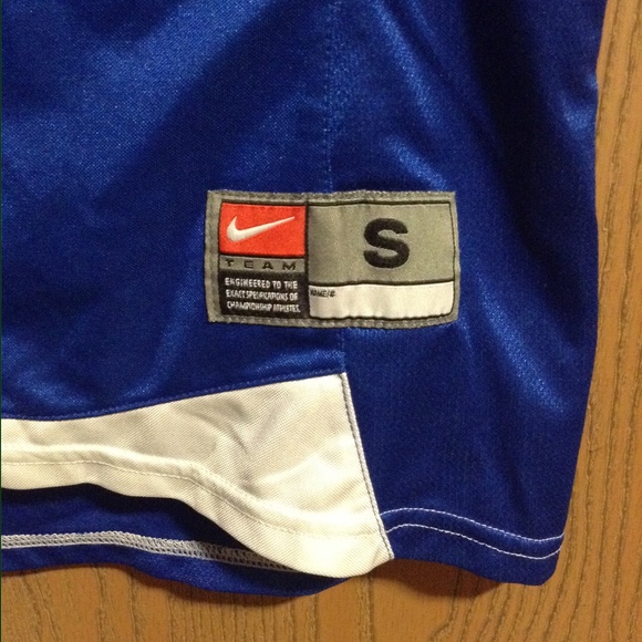 Nike dri fit top - Picture 2 of 2