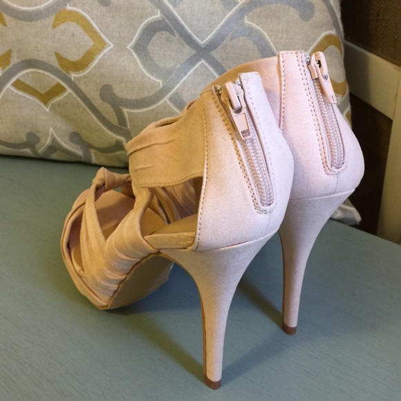 NWOB Just Fab "Mason" Heels in Blush - Picture 3 of 4