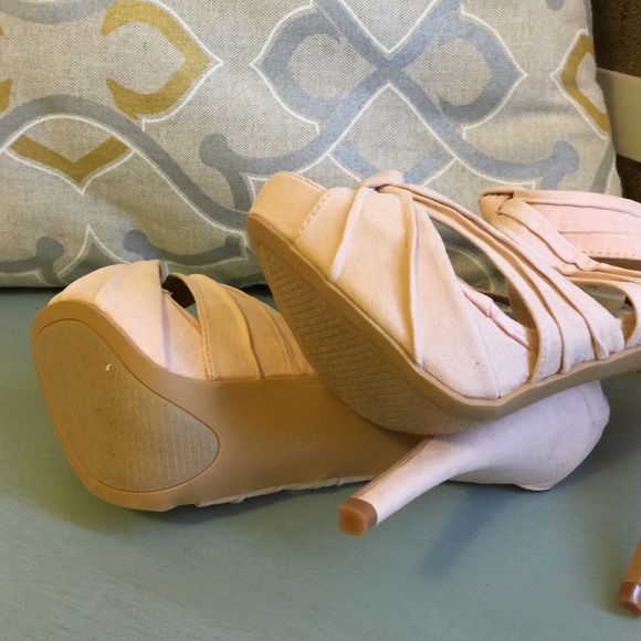NWOB Just Fab "Mason" Heels in Blush - Picture 4 of 4