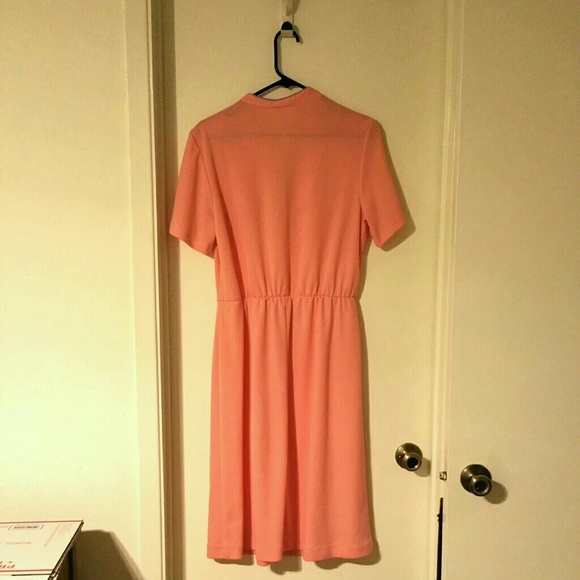 Vintage short sleeved dress - Picture 2 of 3