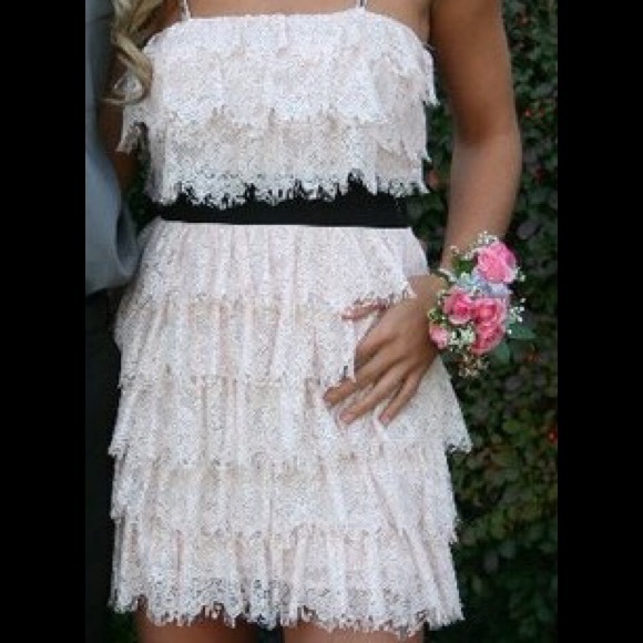 Forever 21 baby pink lace dress