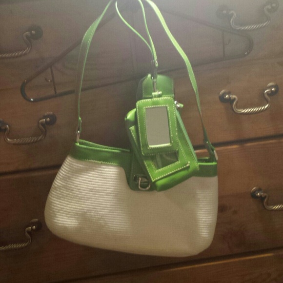 Liz claiborne hand nd accessories bag