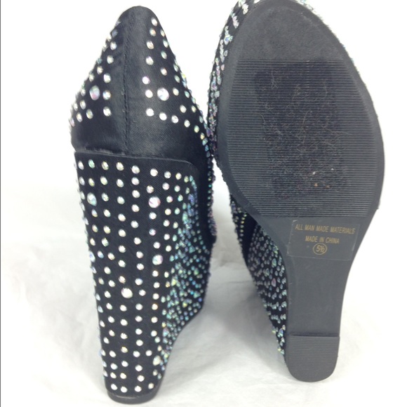 New without tags Black Wedges w/ rhinestones prom - Picture 4 of 4