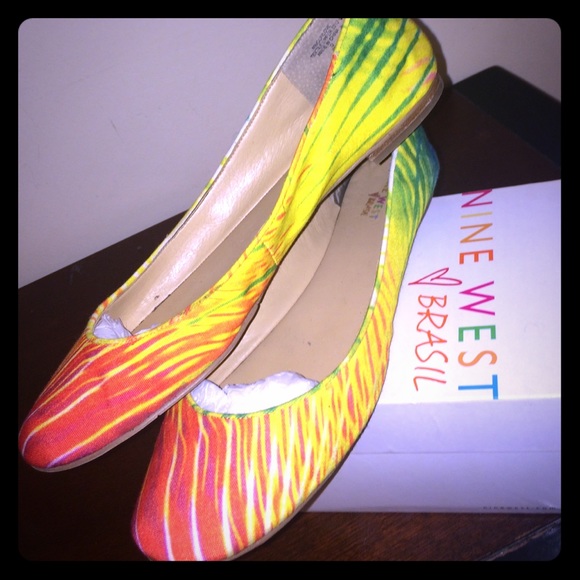 price drop! Nine West Brasil collection flats