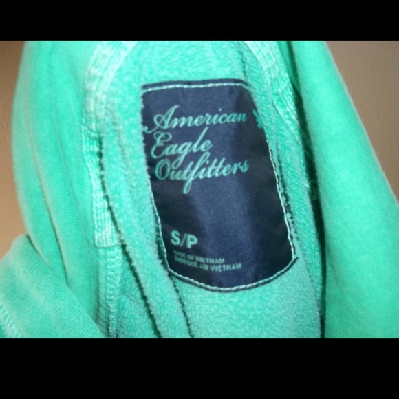 Green American eagle hoodie! - Picture 4 of 4