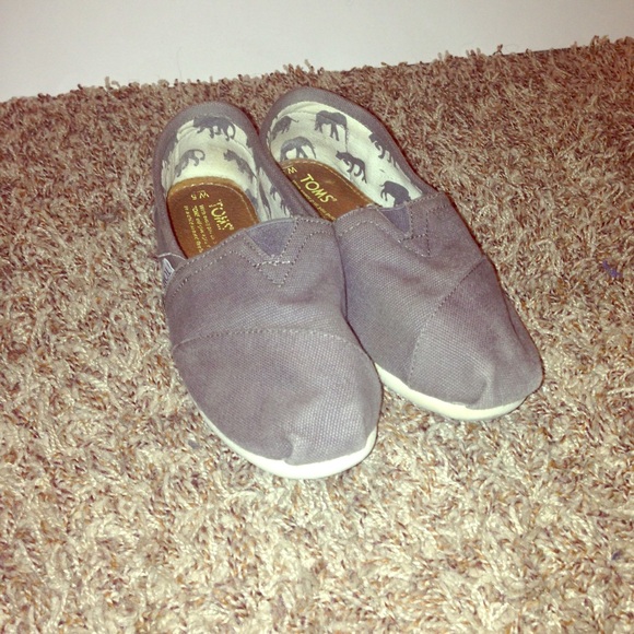 Grey TOMS