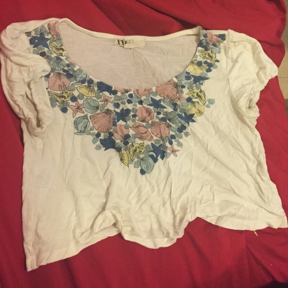 Crop top