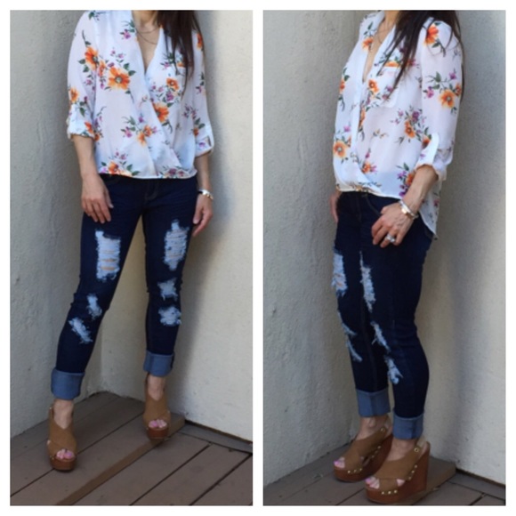 Faux wrap chiffon top - Picture 3 of 4