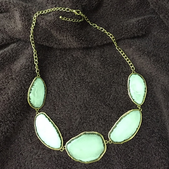 Light crystal blue stone necklace