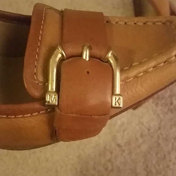 Heels - Picture 4 of 4