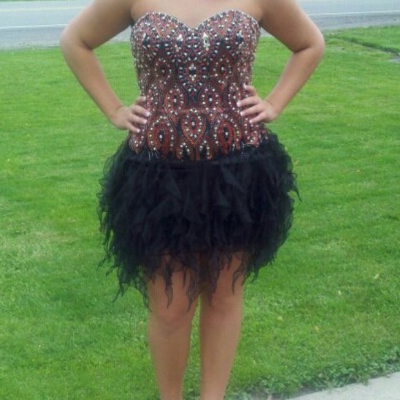 Prom Shoppe: Red & Black short prom dress size 14