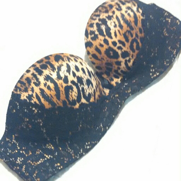 VS Bombshell bra sz 34A