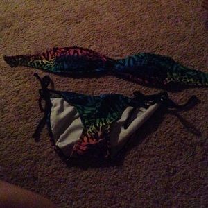 Strapless bongo bikini