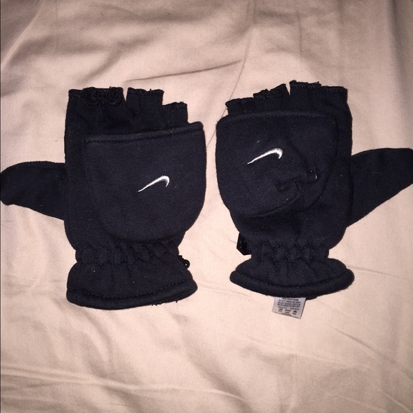 Nike gloves