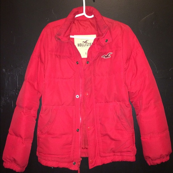 Red Hollister men's winter jacket. - Picture 3 of 3