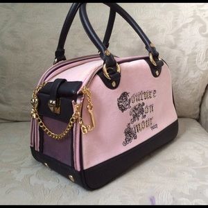 Juicy couture carrier