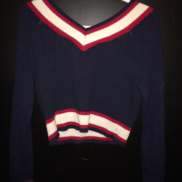 Navy blue cropped top sweater. - Picture 2 of 2