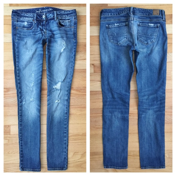 AE | Light Wash Distressed Skinnies - Picture 2 of 4