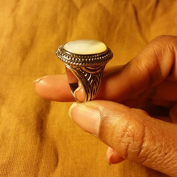 Silver Stone Ring - Picture 3 of 4