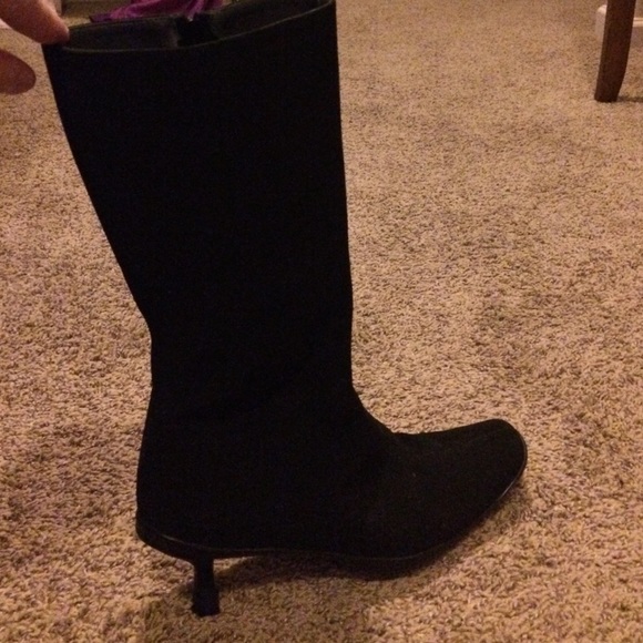 Stuart Weitzman Vintage Ladies CoolBoot - Picture 2 of 3