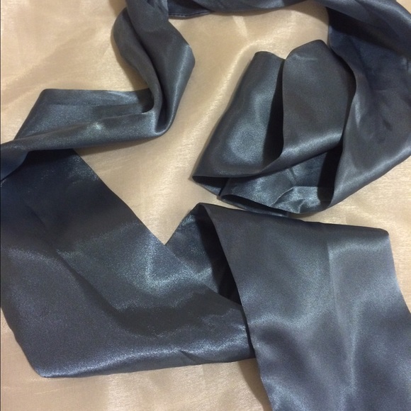 Dark grey sash
