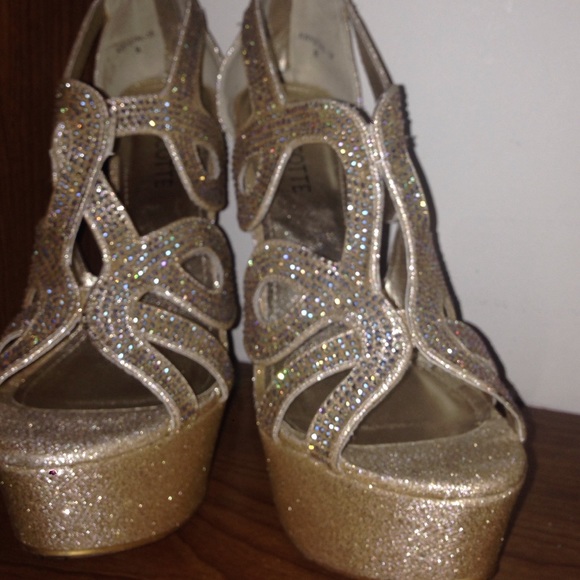 Mascotte size 8