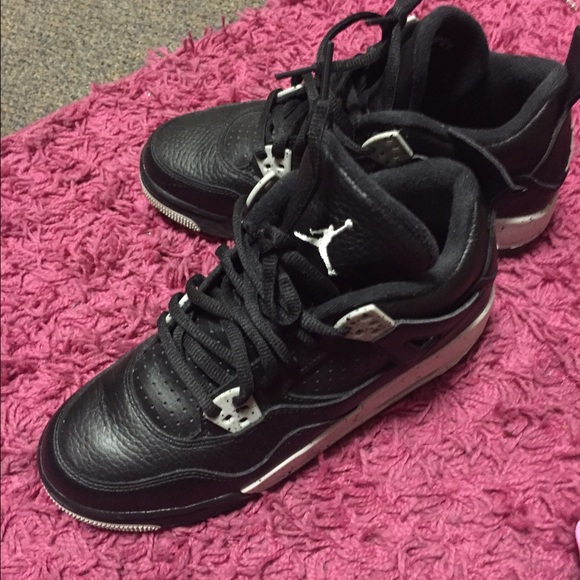 Jordan Oreo 4's size 5. Worn twice.