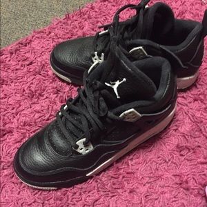 Jordan Oreo 4's size 5. Worn twice.