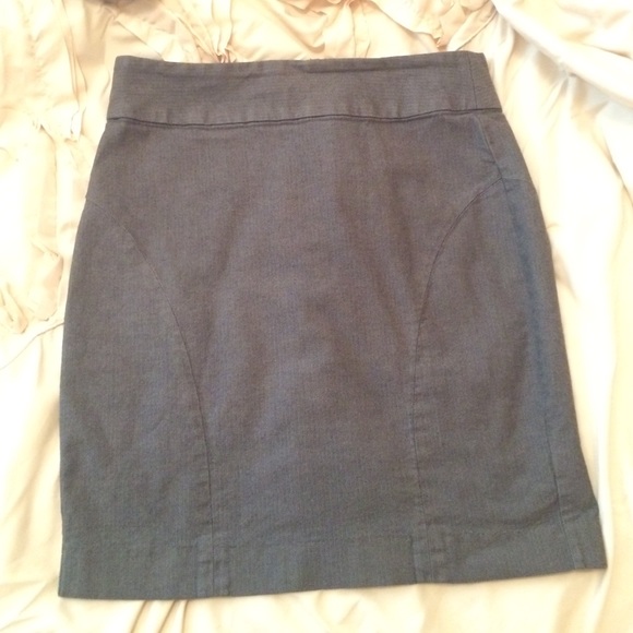 Banana republic gray skirt - Picture 1 of 4