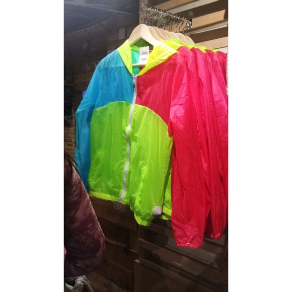 NWT Brandy Melville color block windbreaker