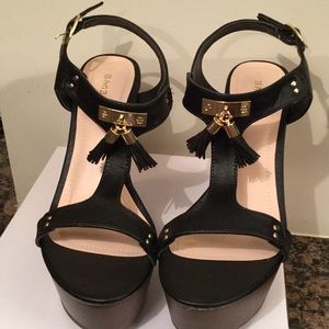 REDUCED bamboo black tassel wedge Sz 9 NWT