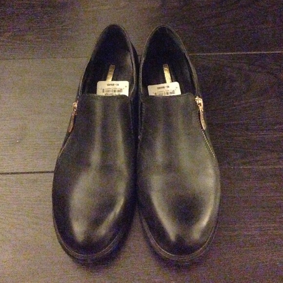 black BCBGeneration oxford shoes - Picture 2 of 4