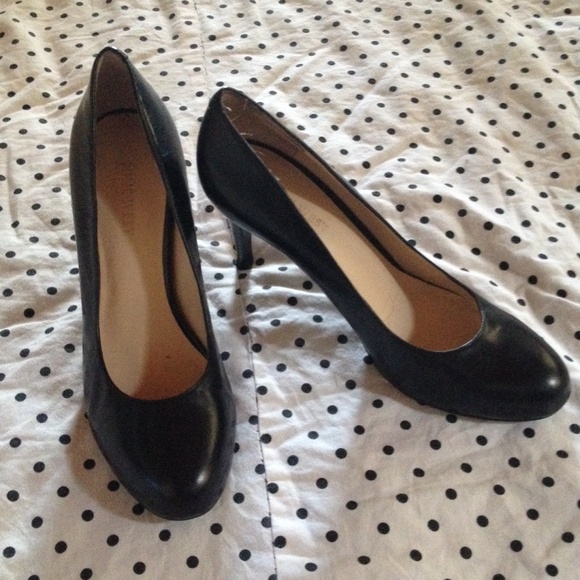 Black Nine West pumps