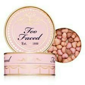Too Faced Sweetheart Beads