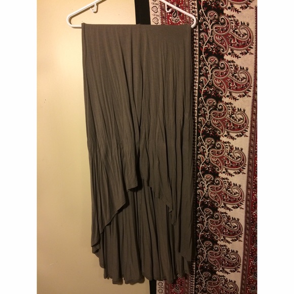 HiLo Maxi Skirt