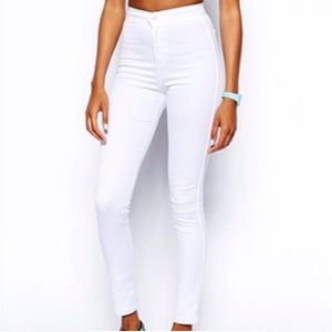 White AA Easy Jeans