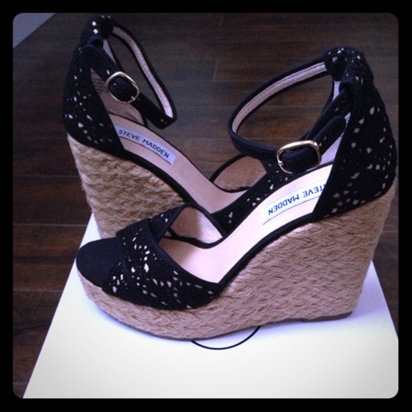 Steve madden black platform wedges