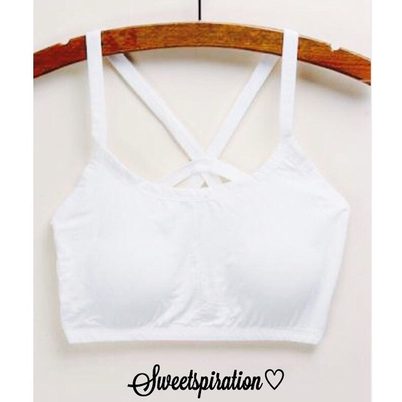 NWOT Criss Cross Bralette - Picture 2 of 3