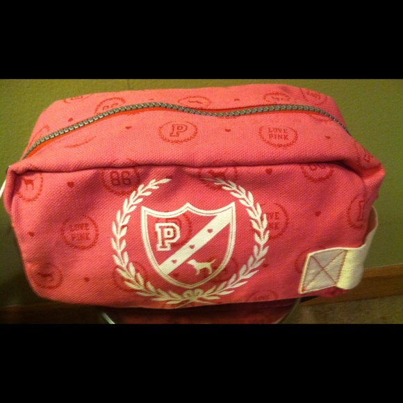 🌺PINK victoria's secret MAKEUP BAG🌺
