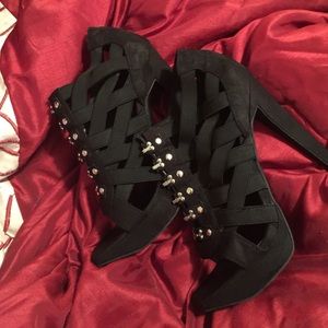 Black stretchy Jessica Simpson shoes