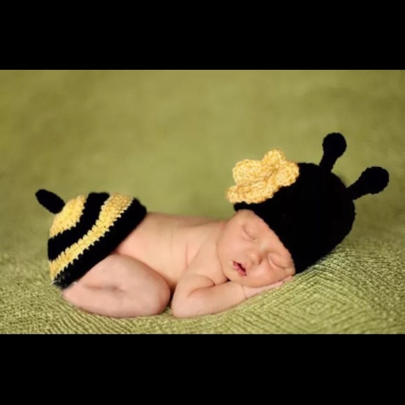 Crochet baby outfit